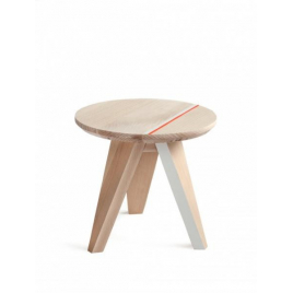 Petit Tabouret de la marque Studio Roof sur LaCorbeille.fr