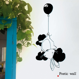Sticker "Le pied en l'air" de la collection Poetic wall 2017 sur LaCorbeille.fr