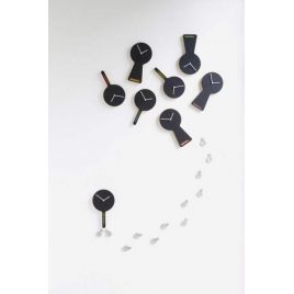 Tablito, magnetic clock and blackboard