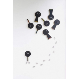 Tablito, horloge et tableau noir magnétique de la marque Diamantini et Domeniconi sur LeCorbeille.fr