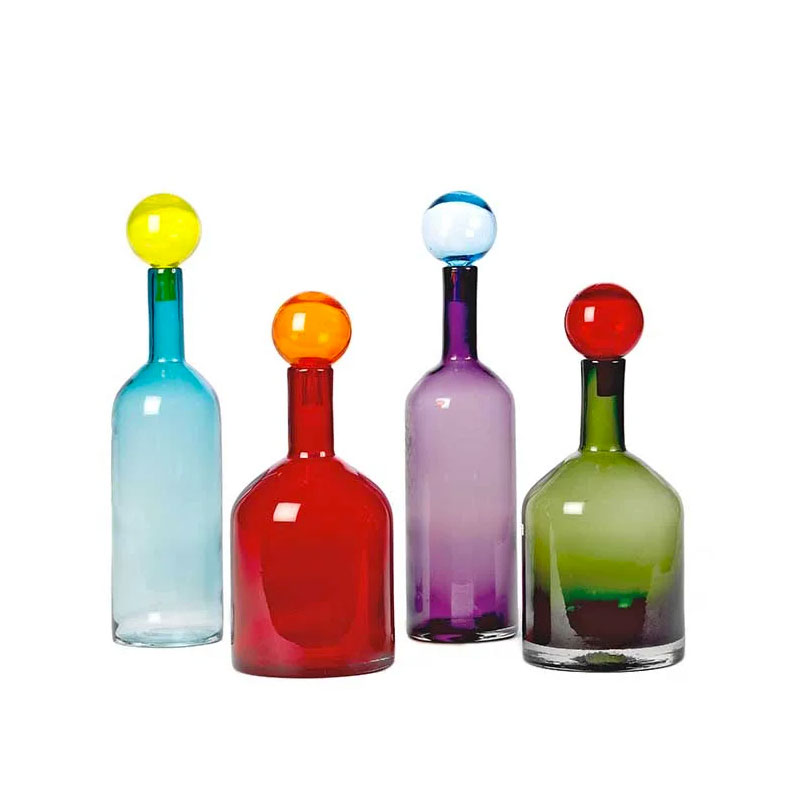 Ensemble de 4 carafes en verre de couleurs
